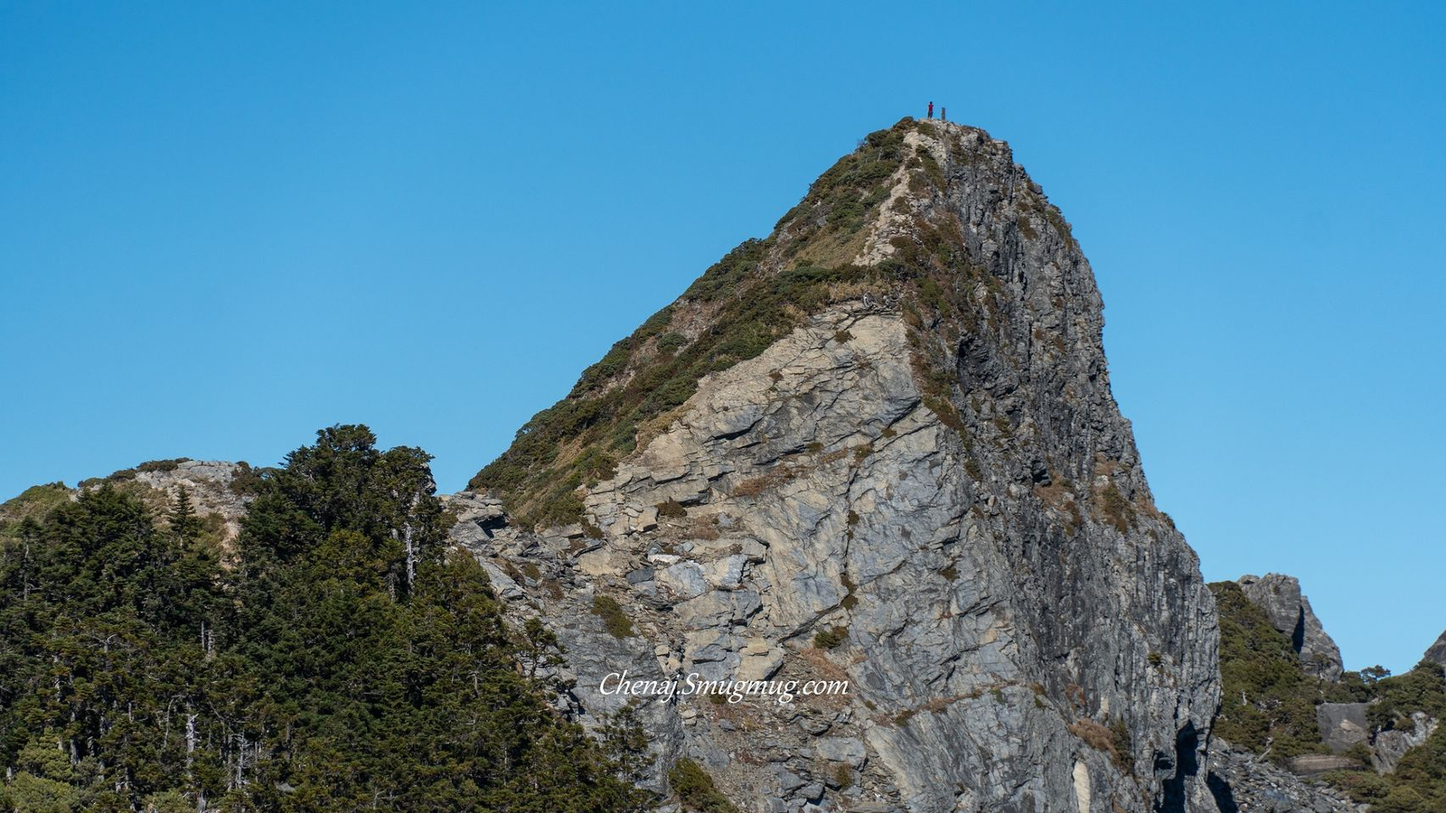 完百隊友在南湖南峰等我