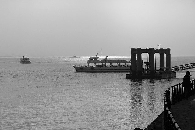 20110506-010-w960