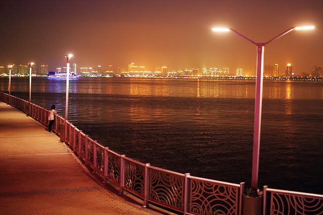 20100501-湖邊夜色