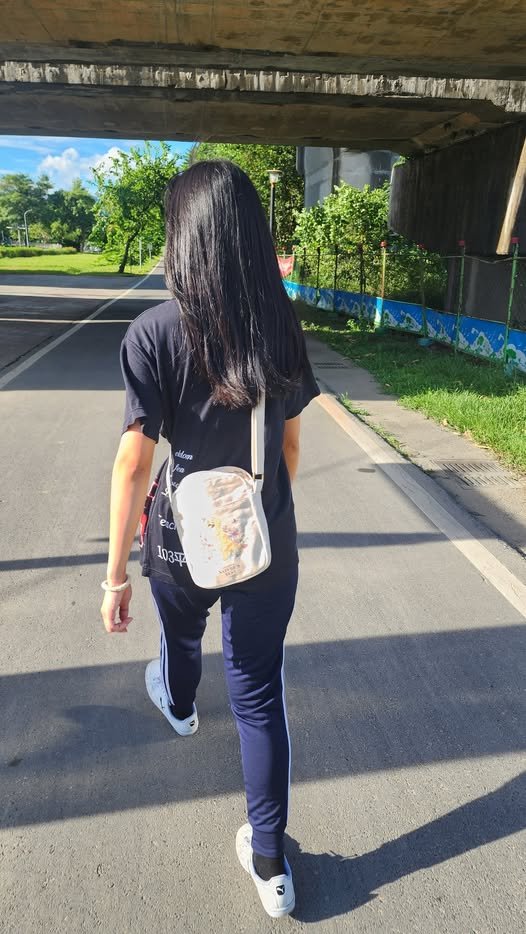 跟大女兒約跑步